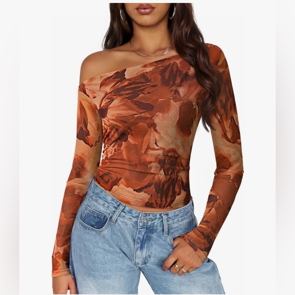NWT BROWN FLORAL LONG SLEEVE TOP-S